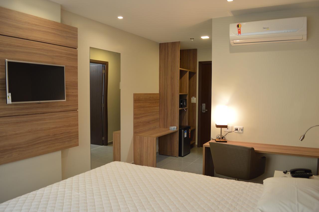 Quarto quádruplo standard com 2 camas queen-size